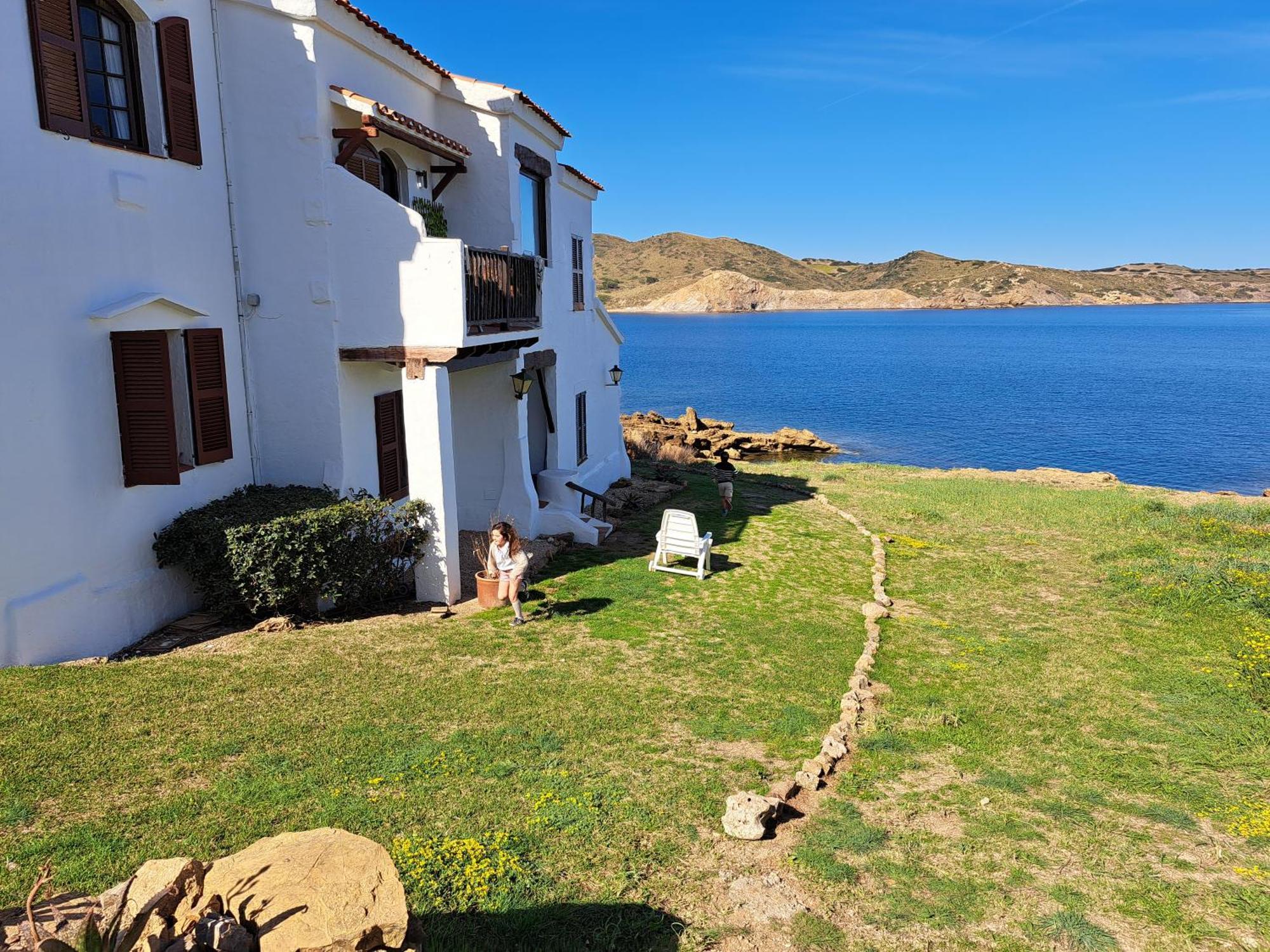 Casa Con Jardin ,vistas Al Mar Y Atardecer En Playas De Fornells Меркадаль